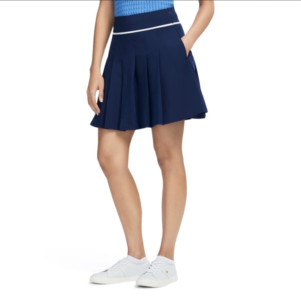 Izod Performance Naiomy Pleated Skort